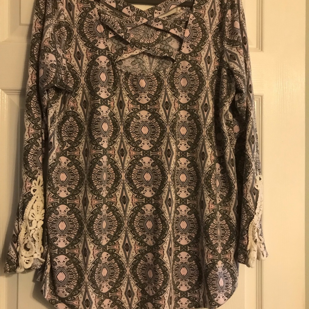 Cross back Bell Sleeve Top